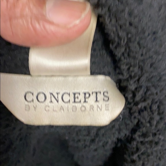 Jacket - Picture 1 of 7